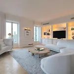 Apartment Brand-new 100 Sqm With Breathtaking Panoramic Views Over Cannes' *
